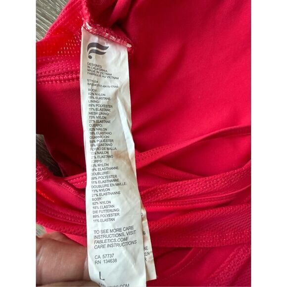 Fabletics Faye Medium Impact Sports Bra II In Lipstick Red Size L - Picture 7 of 10